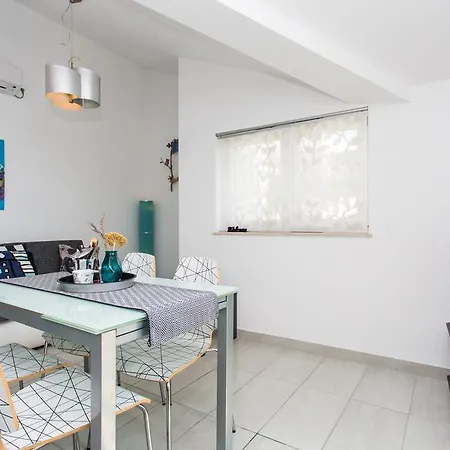 Matea Apartment *