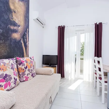 Apartment Matea *